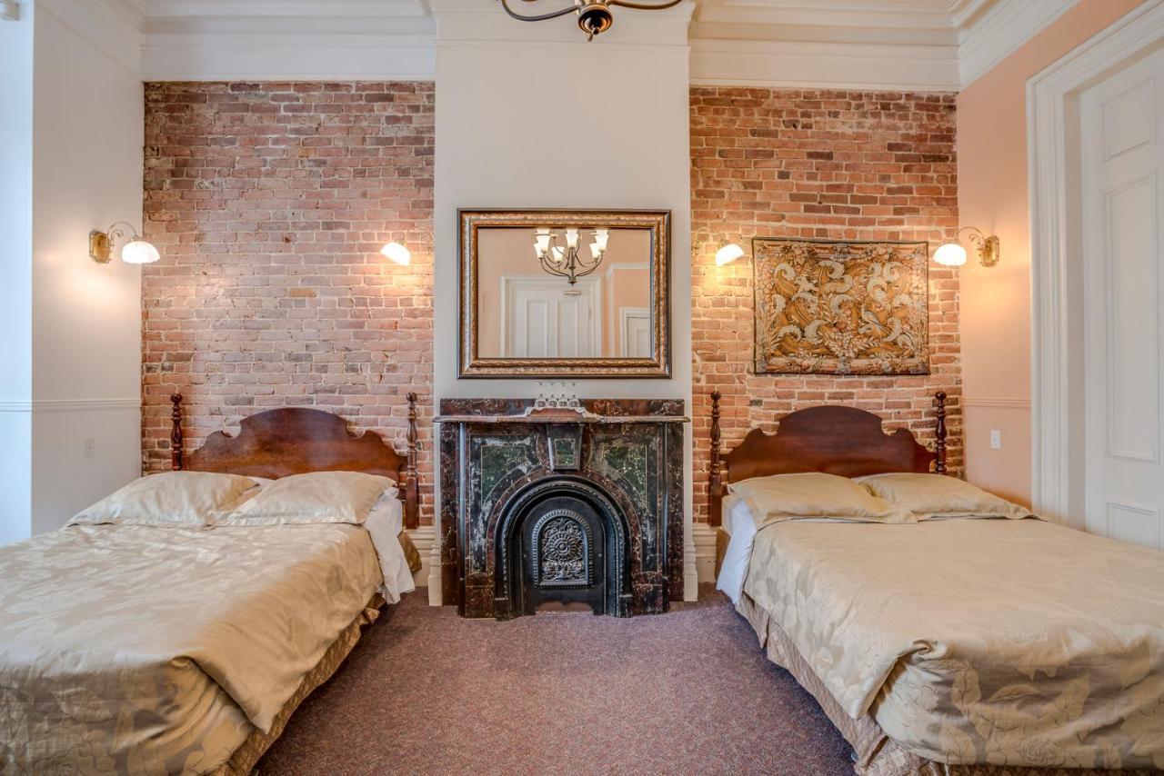 ケベックシティ B ＆ B メノワー モン キャルム Bed & Breakfast エクステリア 写真