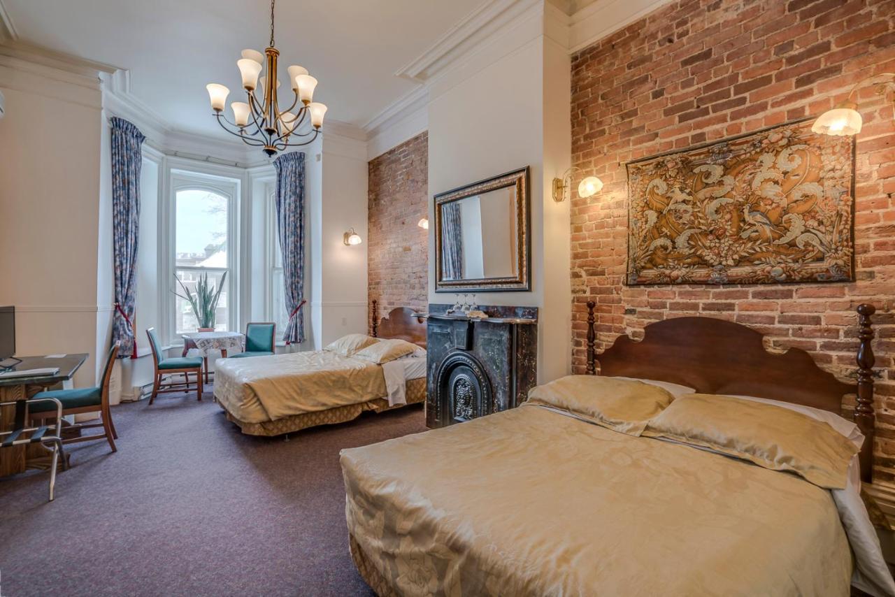 ケベックシティ B ＆ B メノワー モン キャルム Bed & Breakfast エクステリア 写真