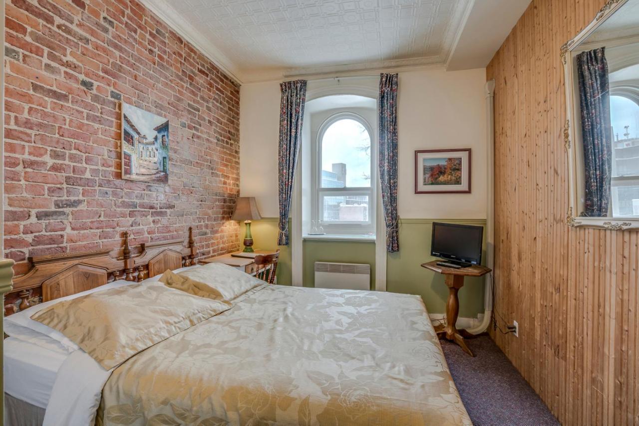 ケベックシティ B ＆ B メノワー モン キャルム Bed & Breakfast エクステリア 写真