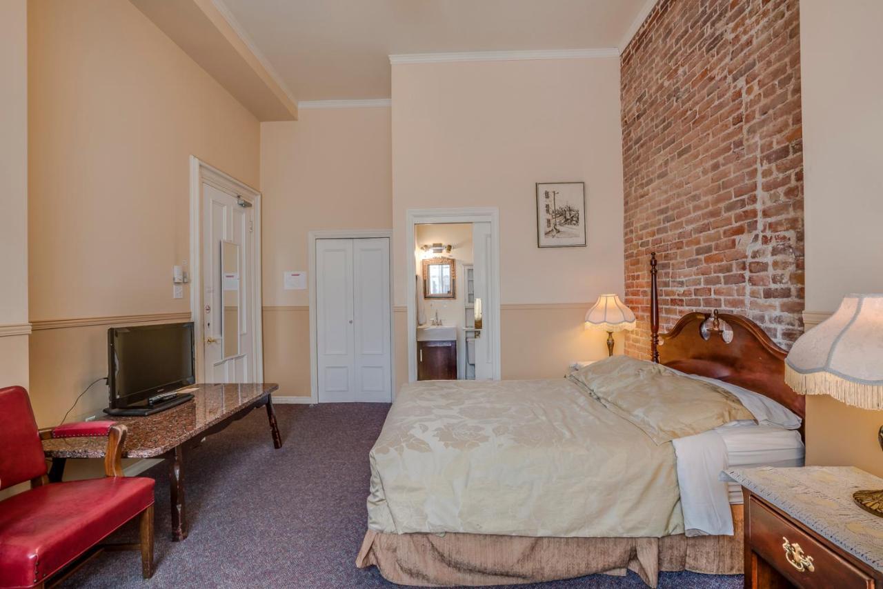 ケベックシティ B ＆ B メノワー モン キャルム Bed & Breakfast エクステリア 写真