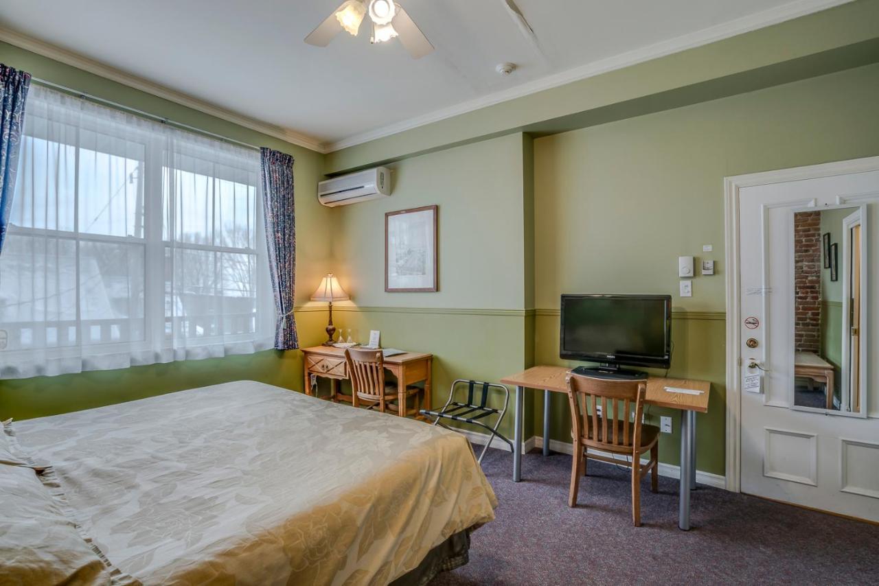 ケベックシティ B ＆ B メノワー モン キャルム Bed & Breakfast エクステリア 写真