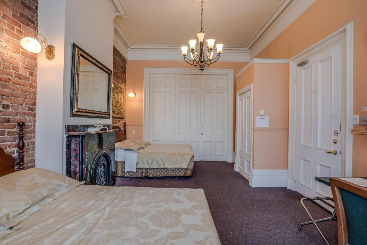 ケベックシティ B ＆ B メノワー モン キャルム Bed & Breakfast エクステリア 写真